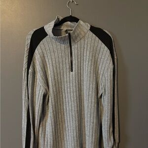Gray and Black Women's Sweater